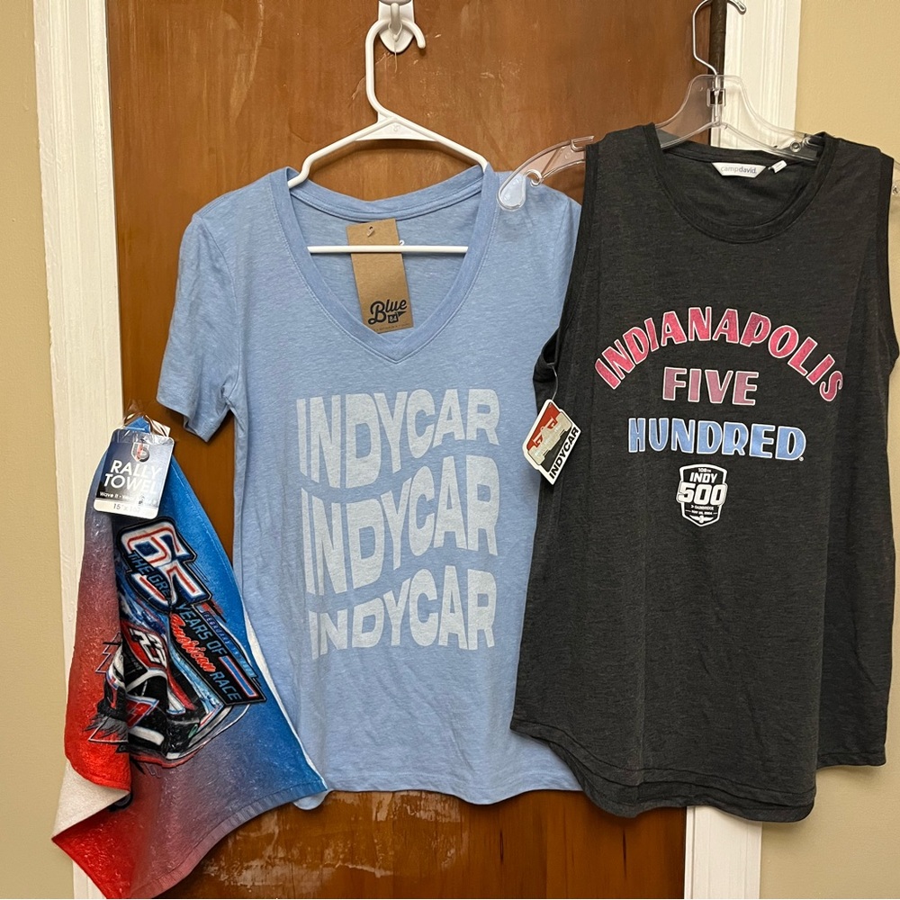 🆕. 2 New IndyCar T-shirts and hand towel